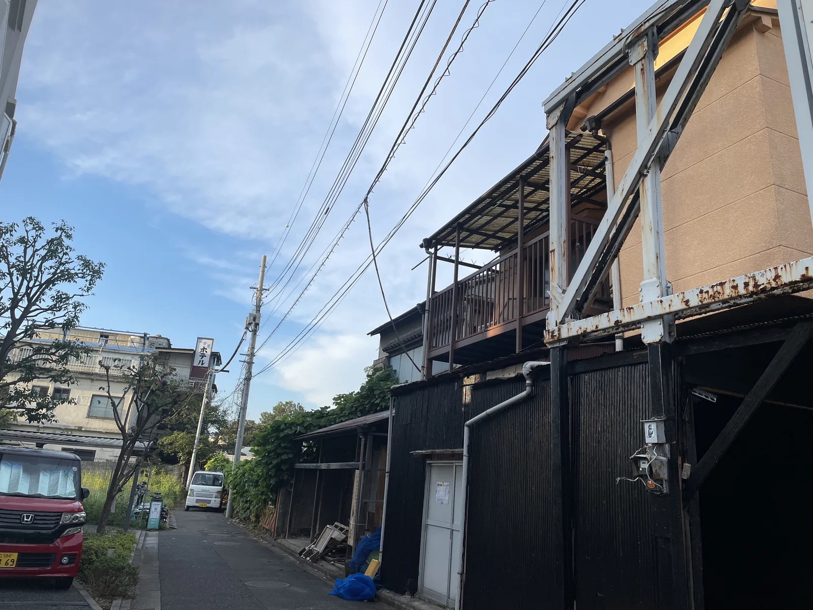 Street-level view in eastern Tokyo along TO-08